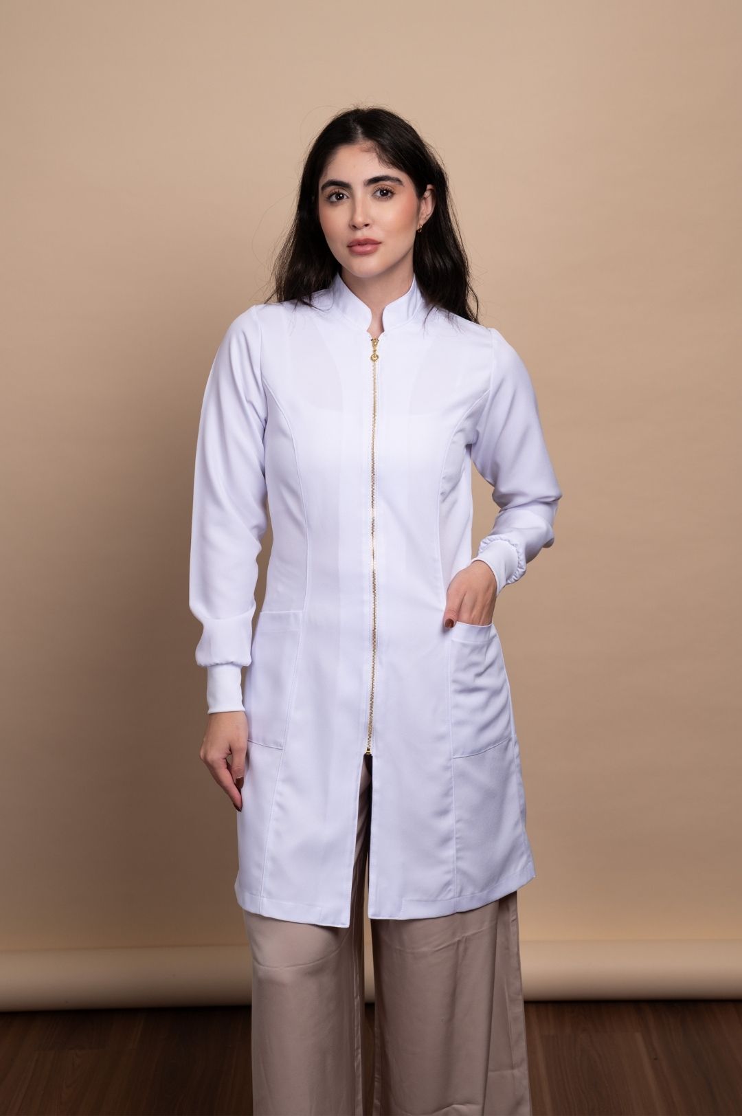 Jaleco Feminino Acinturado Zíper Punho Fechado - Imagem 4